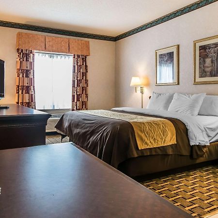 Quality Inn & Suites Stacer Bagian luar foto