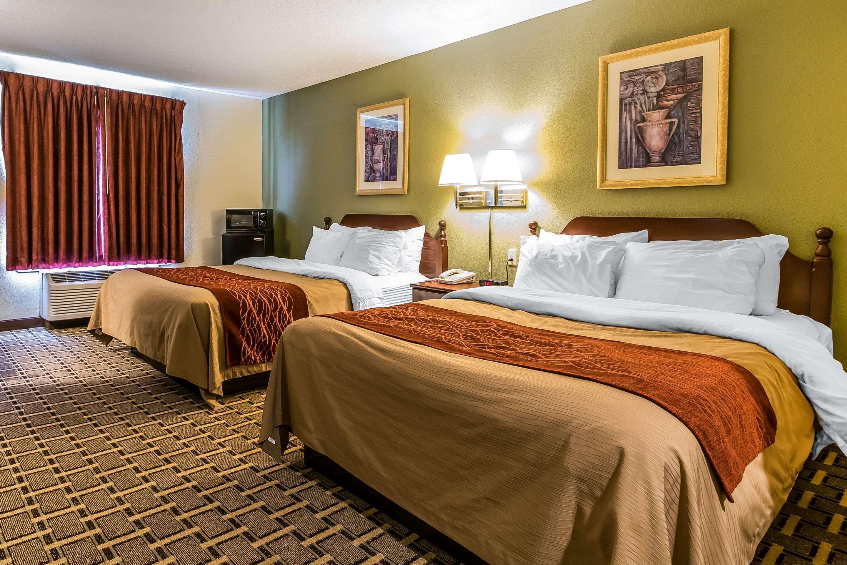 Quality Inn & Suites Stacer Bagian luar foto