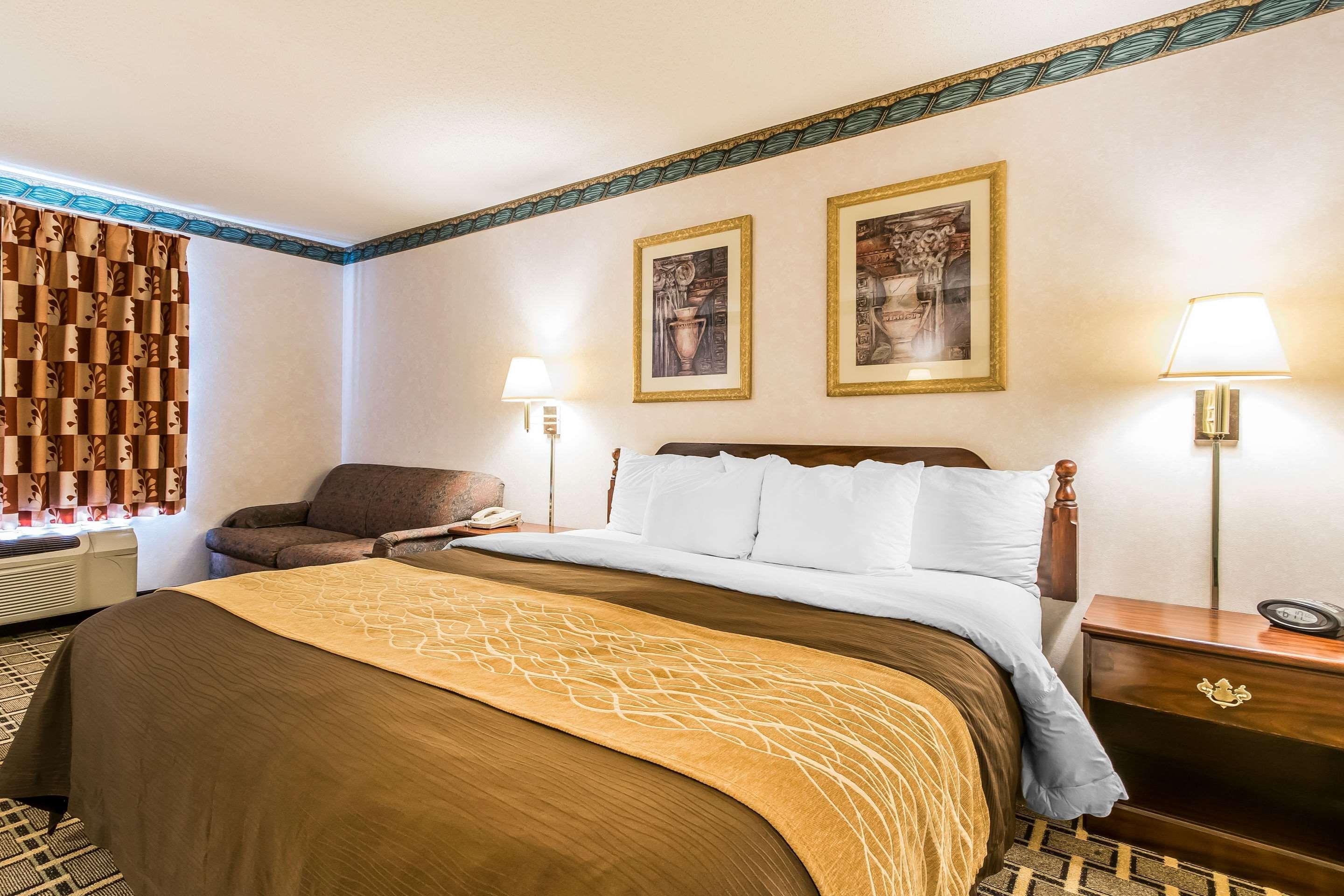 Quality Inn & Suites Stacer Bagian luar foto