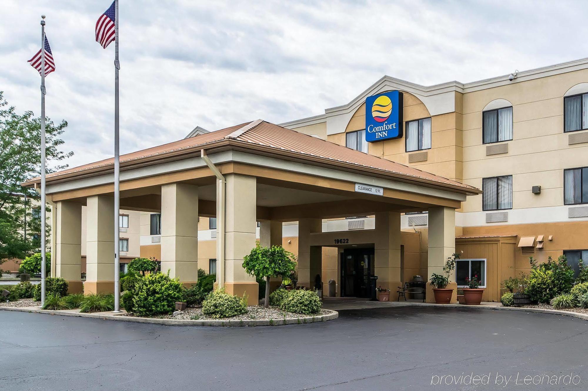 Quality Inn & Suites Stacer Bagian luar foto