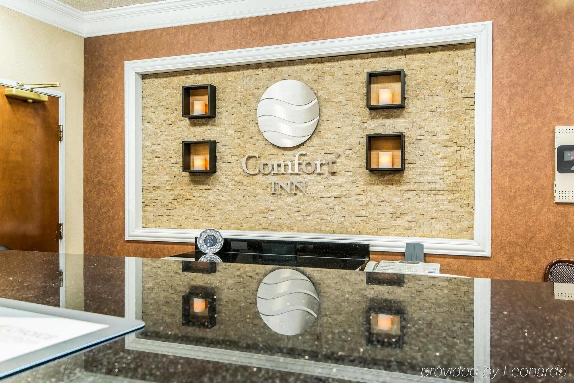 Quality Inn & Suites Stacer Bagian luar foto